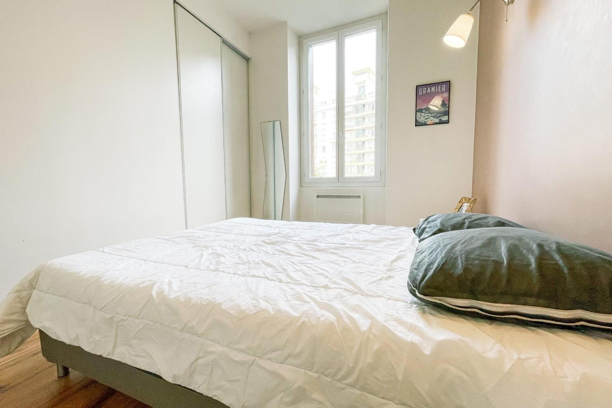 Apartment #g3 The Authentic T2 Downtown Balcony Tramway
