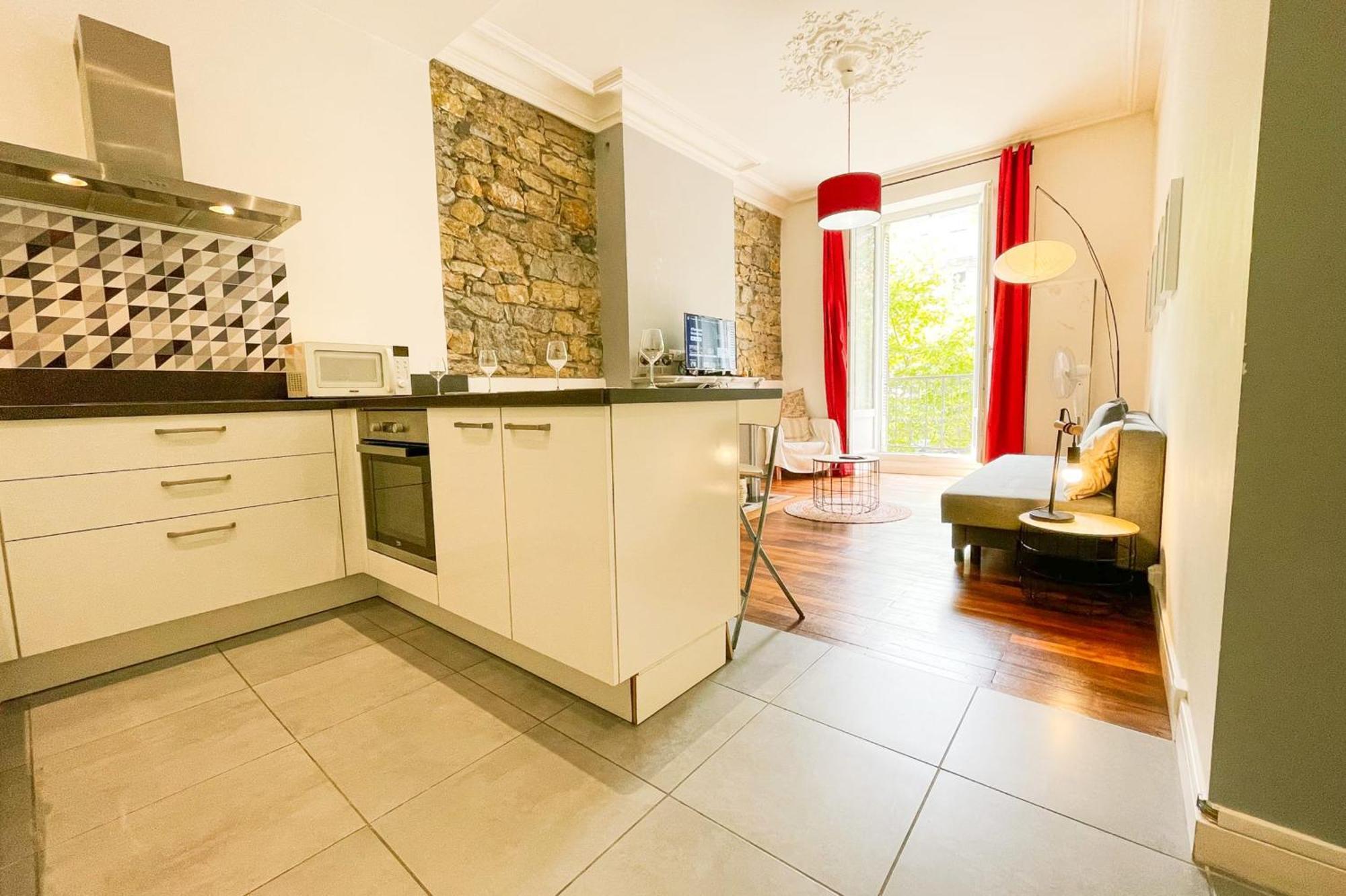 #g3 The Authentic T2 Downtown Balcony Tramway Apartment Grenoble